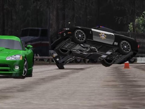 极品飞车路障怎么过